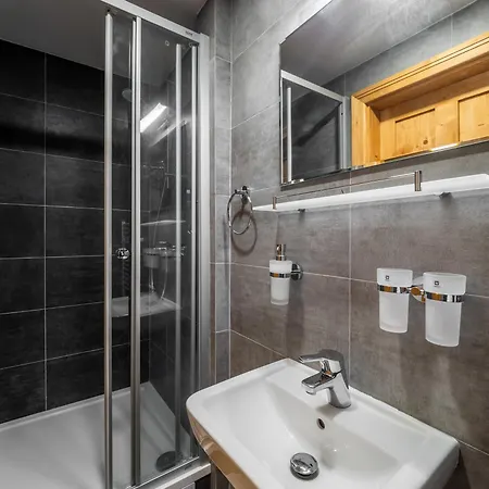 Zamecek Waldsteinovo Zatisi Guest house *