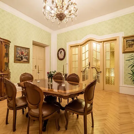 Zamecek Waldsteinovo Zatisi Guest house