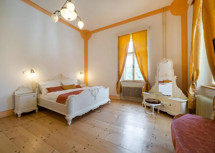 Zamecek Waldsteinovo Zatisi Maison d'hôtes *