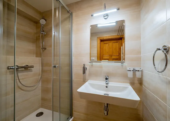 Zamecek Waldsteinovo Zatisi Maison d'hôtes