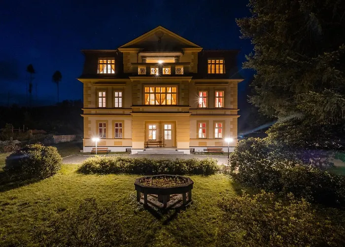 Maison d'hôtes Zamecek Waldsteinovo Zatisi